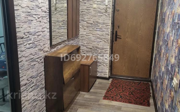 1-комнатная квартира · 42 м² · 4/5 этаж, 20 линия — Розыбакиева за 220 000 ₸ в Алматы, Бостандыкский р-н — фото 2