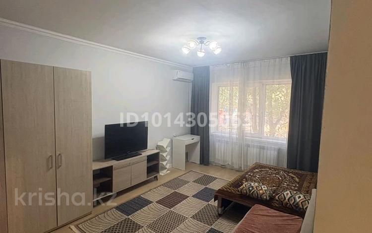 1-комнатная квартира · 38 м² · 1/5 этаж, мкр Аксай-3 19 за 220 000 ₸ в Алматы, Ауэзовский р-н — фото 2