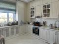 3-бөлмелі пәтер · 140 м² · 5/5 қабат, Сауыргалиева 21А 21А, бағасы: 500 000 ₸ в Атырау, мкр Жилгородок — фото 5