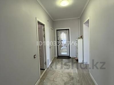 3-бөлмелі пәтер · 107 м² · 7/9 қабат, Микрорайон Алтын Ауыл 22, бағасы: 36 млн ₸ в Каскелене