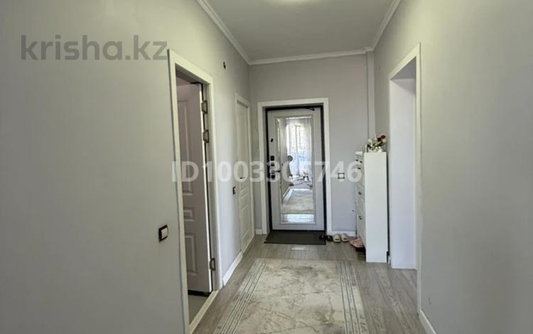 3-бөлмелі пәтер · 107 м² · 7/9 қабат, Микрорайон Алтын Ауыл 22, бағасы: 36 млн ₸ в Каскелене — фото 12
