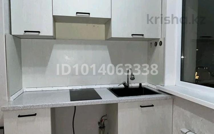 1-комнатная квартира · 17 м² · 9/10 этаж, мкр Аксай-3А 90 — Толеби за 160 000 ₸ в Алматы, Ауэзовский р-н — фото 3