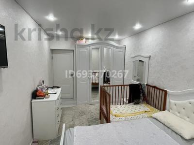 4-комнатная квартира, 78 м², 4/9 этаж, Курмангазы 150 — Курмангазы ихсанова за 32 млн 〒 в Уральске, мкр Школьник