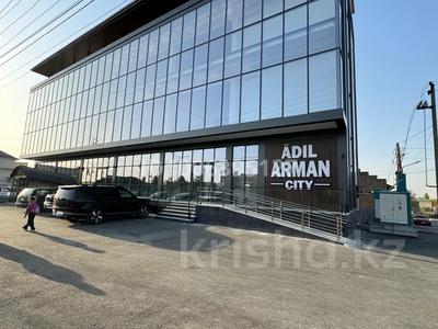 Свободное назначение, офисы, магазины и бутики, общепит, салоны красоты, медцентры и аптеки, образование, развлечения · 2340 м² за 1.2 млрд 〒 в Шымкенте, Абайский р-н