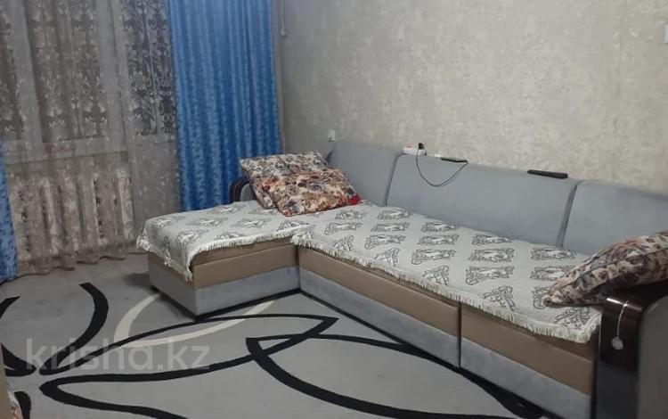 3-комнатная квартира, 50 м², 5/5 этаж помесячно, Казахстанская за 160 000 〒 в Талдыкоргане — фото 2