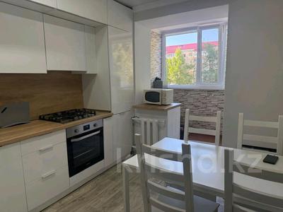 2-комнатная квартира · 53.5 м² · 2/6 этаж, 10 микрорайон 16/1 за 24 млн 〒 в Аксае