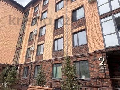 3-комнатная квартира · 82 м² · 4/5 этаж, Жамбыла Жабаева за 49.5 млн 〒 в Петропавловске