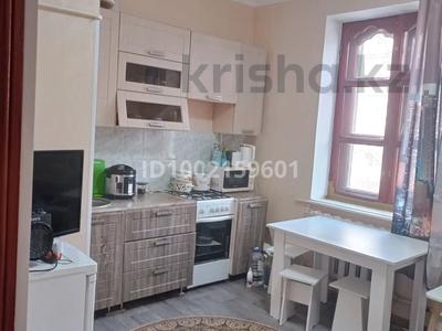 Продажа квартир в Западно-Казахстанской обл.: 2-комнатная квартира · 42 м² · 2/2 этаж, Назарбаева 231 за 9.5 млн 〒 2-комнатная квартира · 42 м² · 2/2 этаж, Назарбаева 231 за 9.5 млн 〒 в Уральске, мкр Школьник