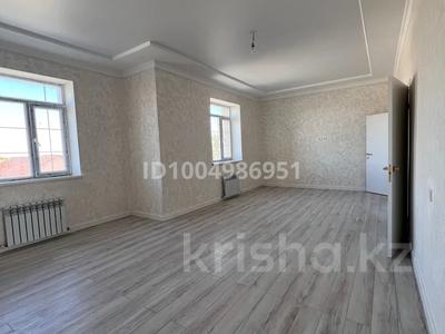 Отдельный дом · 6 комнат · 304 м², 3 мкрн 77 за 1.5 млн 〒 в 