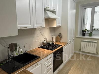 4-бөлмелі пәтер · 110 м² · 4/5 қабат, Алтын орда ш/а., бағасы: 46 млн ₸ в Актобе, мкр. Алтын орда