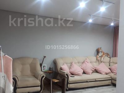 2-комнатная квартира · 54 м² · 9/9 этаж, 5 мкр 10 за 250 000 ₸ в Риддере