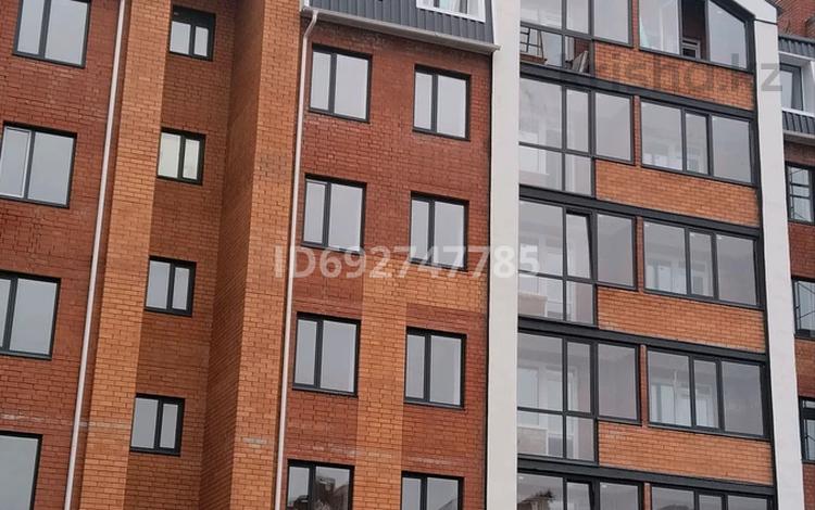 3-комнатная квартира, 103 м², 3/5 этаж, Береке 47