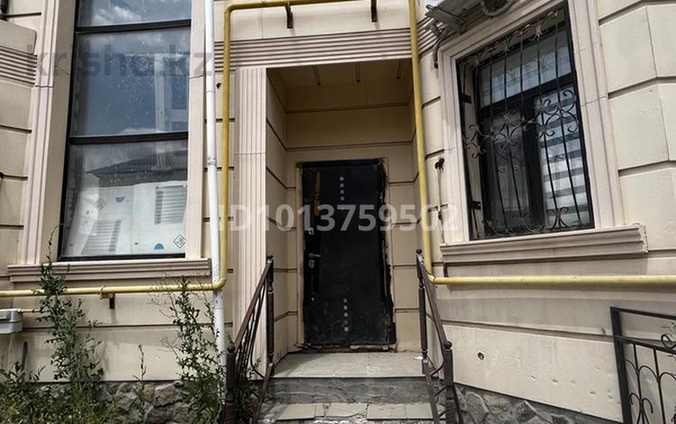 Үйдің бір бөлігі · 10 бөлме · 280 м² · 280 жүзд., Рахмет Өтесинов 10, бағасы: 35 млн ₸ в Жанаозен — фото 2