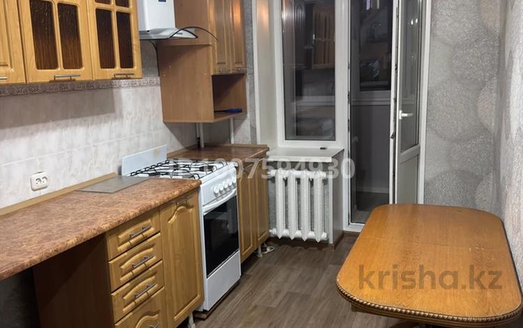 3-бөлмелі пәтер · 60 м² · 2/5 қабат, Украинская 215, бағасы: 160 000 ₸ в Петропавловске — фото 2