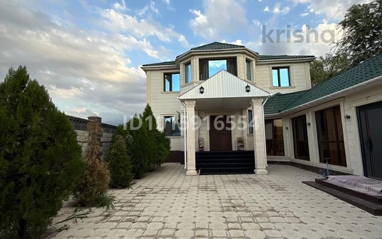 Отдельный дом · 4 комнаты · 280 м² · 8 сот., Мадениет за 200 млн ₸ в Булактах — фото 2