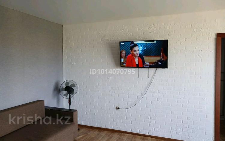 2-комнатная квартира · 46.3 м² · 4/5 этаж, 1 мкр 6 за 10 млн ₸ в  — фото 2