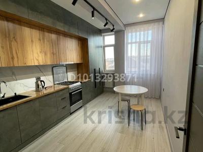 1-комнатная квартира · 45 м² · 2/5 этаж, мкр Самал, Абиш Кекылбаева 60/4 за 10 000 ₸ в Атырау