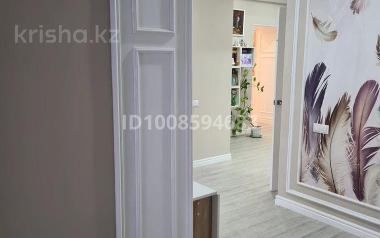3-комнатная квартира · 100 м² · 3/3 этаж, Абубакира Кердери 104 за 55 млн ₸ в Уральске — фото 2