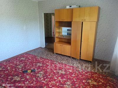 3-комнатная квартира · 66 м² · 4/10 этаж, Степной 3 5 — Республики букетова за 200 000 〒 в Караганде, Казыбек би р-н