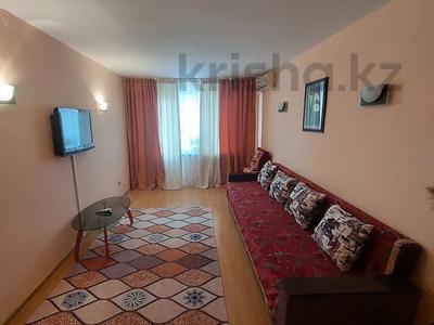 2-бөлмелі пәтер · 48 м² · 4/5 қабат, Азаттык 99а — Атамбаева, бағасы: 13 000 ₸ в Атырау