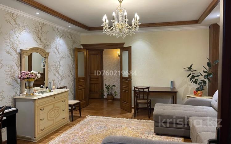 2-комнатная квартира · 77 м² · 9/9 этаж, Сатпаева 48 Д — Кафе Coffe River, Sharbak, ТРЦ Атырау, Онерпаз за 39.9 млн ₸ — фото 3
