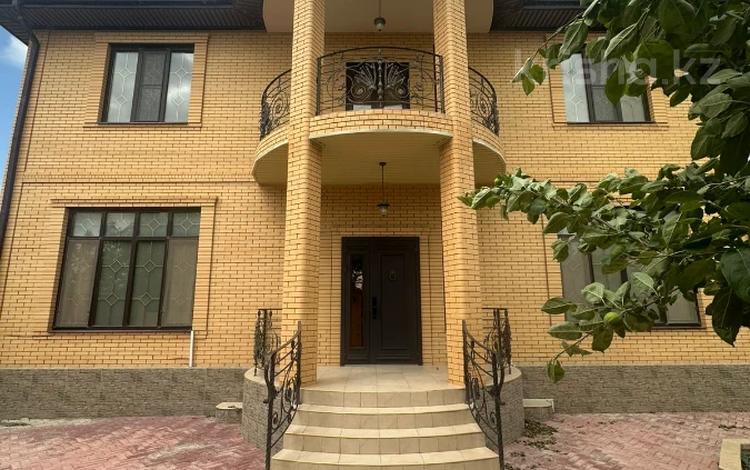 Жеке үй · 7 бөлме · 340 м² · 9 жүзд., Берика Коркытова 4, бағасы: 1.3 млн ₸ в Атырау — фото 2