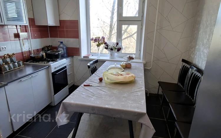 2-комнатная квартира · 55 м² · 7/9 этаж, мкр Строитель за 20 млн 〒 в Уральске — фото 19