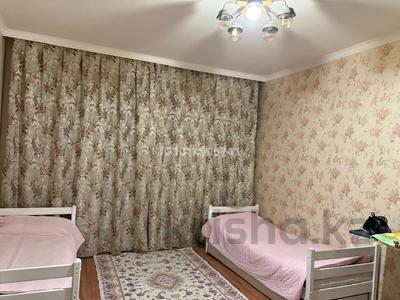 2-бөлмелі пәтер · 72 м² · 7/11 қабат, Таугүл-1 ш/а., Сулейменова 24а, бағасы: 400 000 ₸ в Алматы, Ауэзовский р-н