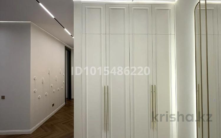 4-комнатная квартира · 109.4 м² · 6/12 этаж, Турар Рыскулов 22 за 108 млн ₸ в Астане, Есильский р-н — фото 11