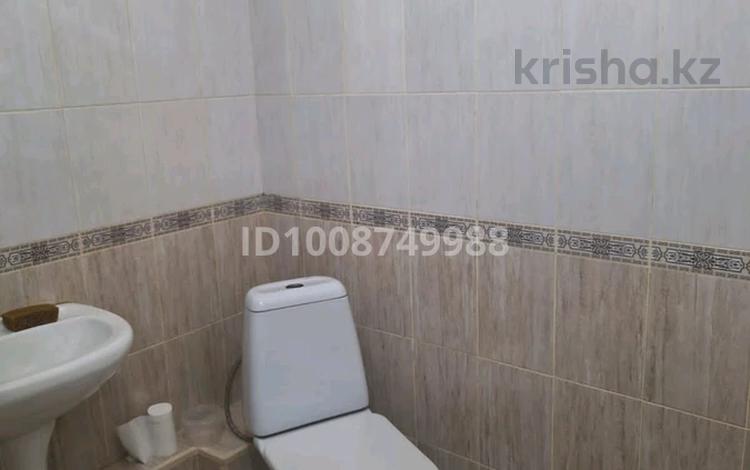 2-комнатная квартира · 67 м² · 1/5 этаж, мкр Акбулак, Чуланова за 250 000 ₸ в Алматы, Алатауский р-н — фото 2