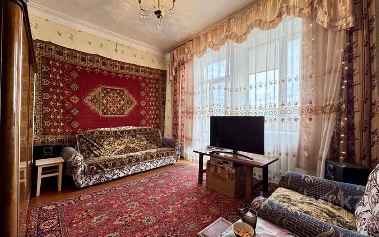 2-комнатная квартира · 49.4 м² · 3/3 этаж, Ауэзова — Тайказан за 10.8 млн ₸ в Семее — фото 2