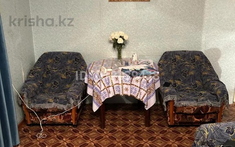3-комнатная квартира · 56.2 м² · 1/5 этаж, Карменова 61а — Находится рядом школа №32 и Геологоразведочный колледж за 16.9 млн ₸ в Семее — фото 2