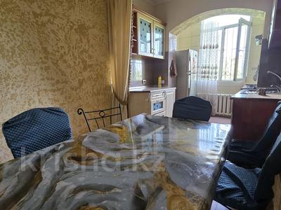 Аренда квартир в Алматы: 2-комнатная квартира · 53 м² · 4/5 этаж, мкр Сайран, Утеген Батыра 88 — Кабдолова за 230 000 〒 2-комнатная квартира · 53 м² · 4/5 этаж, мкр Сайран, Утеген Батыра 88 — Кабдолова за 230 000 〒 в Алматы, Ауэзовский р-н