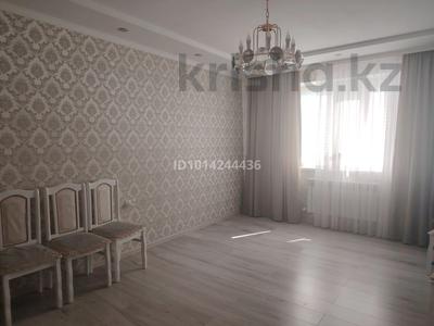3-комнатная квартира · 90 м² · 1/5 этаж, Достык — Алаш и Тауелсыздык за 42 млн ₸ в Уральске