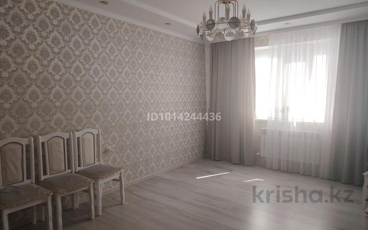 3-комнатная квартира · 90 м² · 1/5 этаж, Достык — Алаш и Тауелсыздык за 42 млн ₸ в Уральске — фото 2