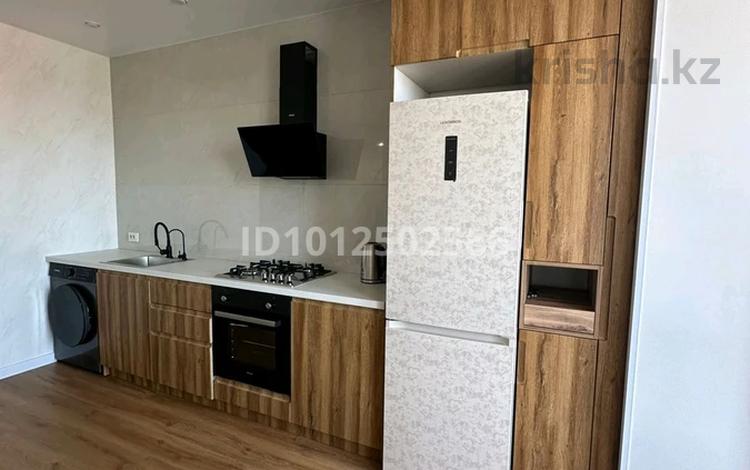 1-бөлмелі пәтер · 50 м² · 5/10 қабат, Самал 68, бағасы: 21.8 млн ₸ в Уральске — фото 2