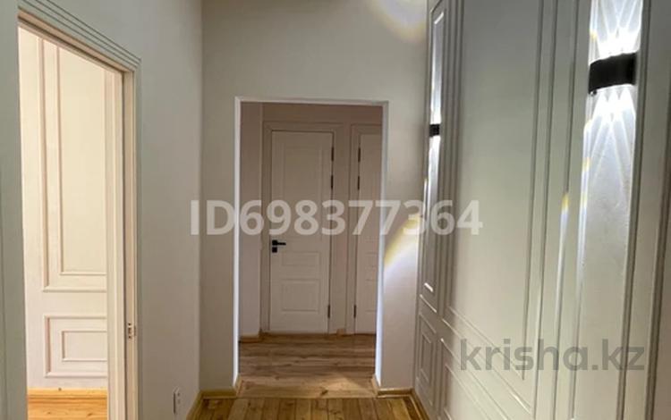 2-бөлмелі пәтер · 80 м² · 2/3 қабат, Шулембаев 2 — Школа 17, бағасы: 14.5 млн ₸ в Кентау — фото 2