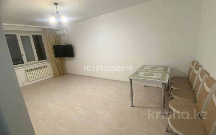 2-комнатная квартира · 58 м² · 4/7 этаж, мкр. Алтын орда 49 за 170 000 ₸ в Актобе — фото 2