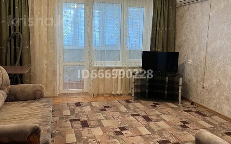 2-бөлмелі пәтер · 53 м² · 2/5 қабат, улица Маншук Маметовой 105, бағасы: 200 000 ₸ в Уральске — фото 10
