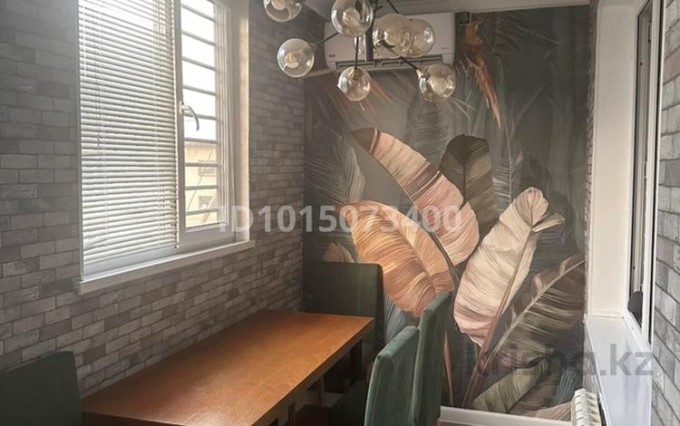 3-комнатная квартира · 70 м² · 5/5 этаж, 17-й микрорайон 7А — Еримбетова, возле алеи за 30 млн ₸ в Шымкенте, Аль-Фарабийский р-н — фото 2