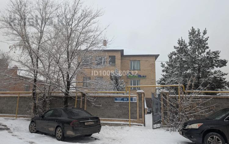 Жеке үй · 4 бөлме · 400 м² · 8 сот., мкр Шубар, Мкр Шубар, ул. Алпамыс батыра 23, бағасы: 195 млн 〒 в Астане, Есильский р-н — фото 2