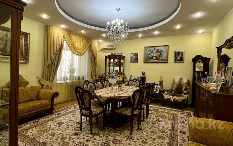 Часть дома · 5 комнат · 350 м² · 10 сот., 14-й мкр 52-7/1 за 128 млн ₸ в Актау — фото 2