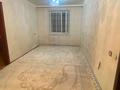 4-бөлмелі пәтер · 90 м² · 3/9 қабат, Степной 2 ш/а. 1, бағасы: 350 000 ₸ в Караганде, Казыбек би р-н — фото 2