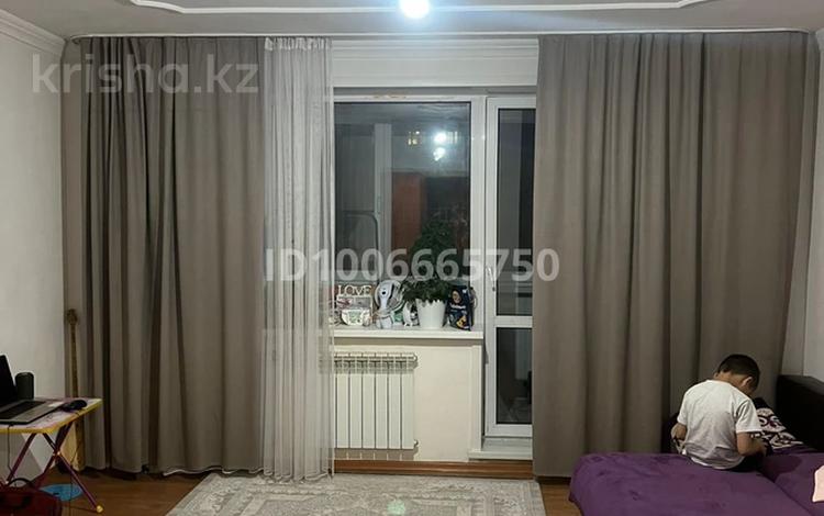 1-комнатная квартира · 36 м² · 2/10 этаж, Майкудук, Мкр Голубые пруды 6 за 15.5 млн ₸ в Караганде, Алихана Бокейханова р-н — фото 2