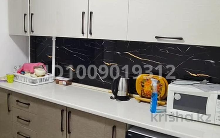 2-бөлмелі пәтер · 63 м² · 4/6 қабат, 16-й микрорайон, 16-й микрорайон 48, бағасы: 160 000 ₸ в Шымкенте, Аль-Фарабийский р-н — фото 2