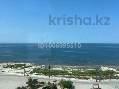 2-комнатная квартира · 97.02 м² · 13/14 этаж, 15-й мкр за 54.6 млн 〒 в Актау