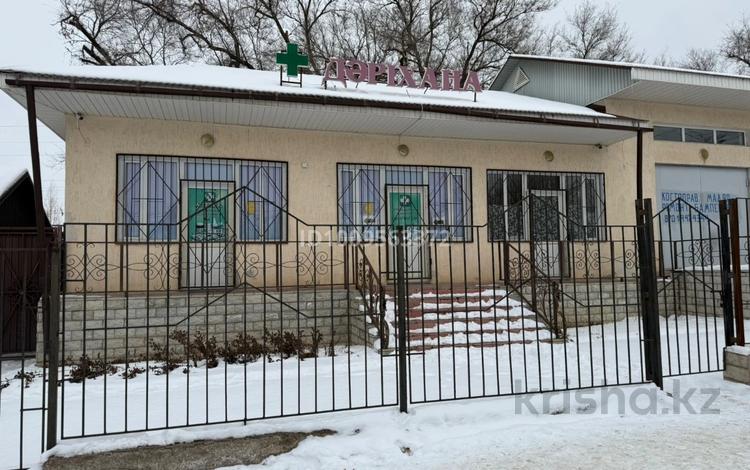 Свободное назначение, офисы, магазины и бутики, салоны красоты, медцентры и аптеки, кабинеты и рабочие места, студии · 54 м² за 100 000 ₸ в Жандосов — фото 7