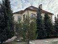 6-комнатный дом помесячно, 700 м², 10 сот., Самал за 1.8 млн 〒 в Уральске