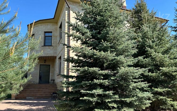 Жеке үй · 6 бөлме · 700 м² · 10 сот., Самал 3 80, бағасы: 1 млн ₸ в Уральске — фото 41