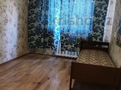 4-комнатная квартира · 62 м² · 1/5 этаж, демократическая 1/1 за 15.3 млн 〒 в Уральске